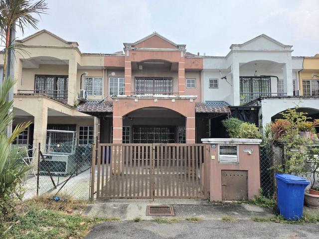 Terraced House for sale in Shah Alam, Petaling