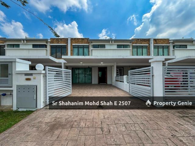 Terraced House for sale in Tanjong Sepat, Selangor