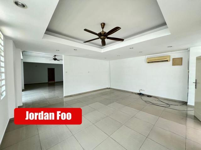 Terraced House for rent in Georgetown, Penang