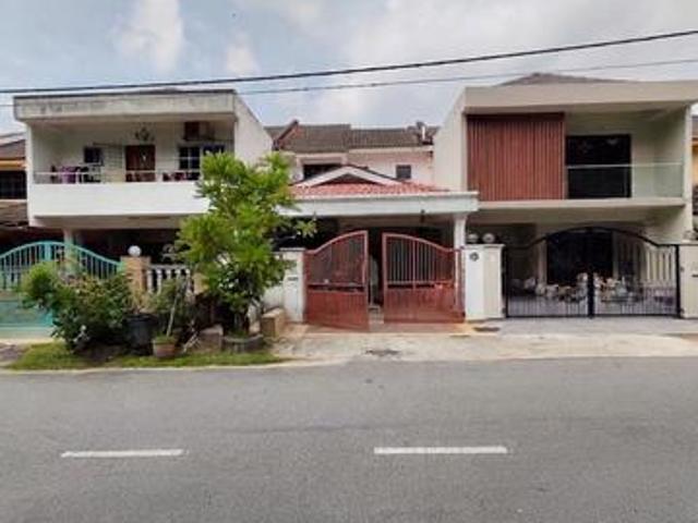 Terraced House for sale in Langat, Selangor