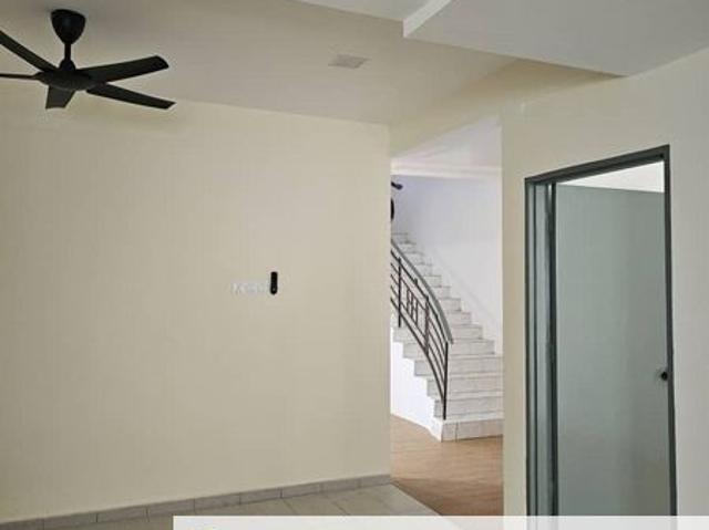 House for sale in Malaka