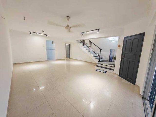 Terraced House for sale in Petaling, Subang Jaya