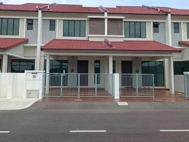 Terraced House for rent in Wellesley, Penang