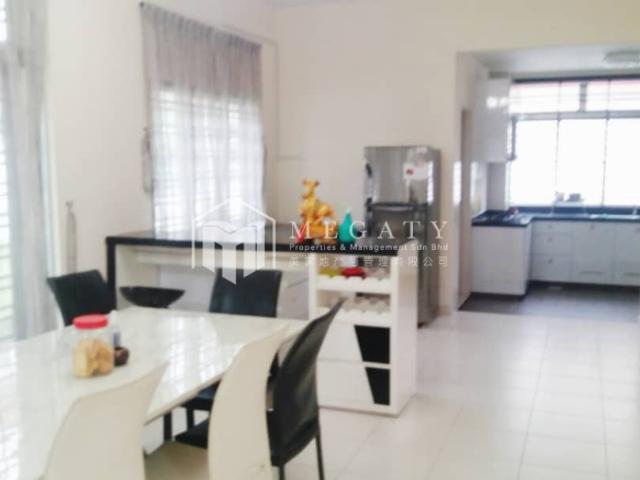 House for rent in Taman Ungku, Johor Bahru