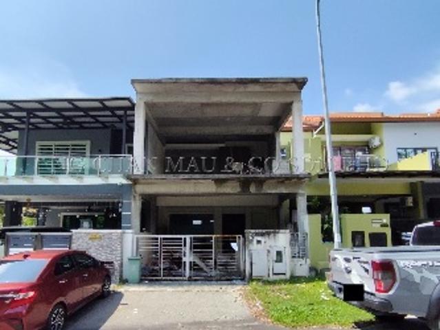 Terraced House for sale in Kuala Selangor, Selangor