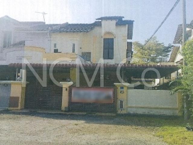 Terraced House for sale in Malaka