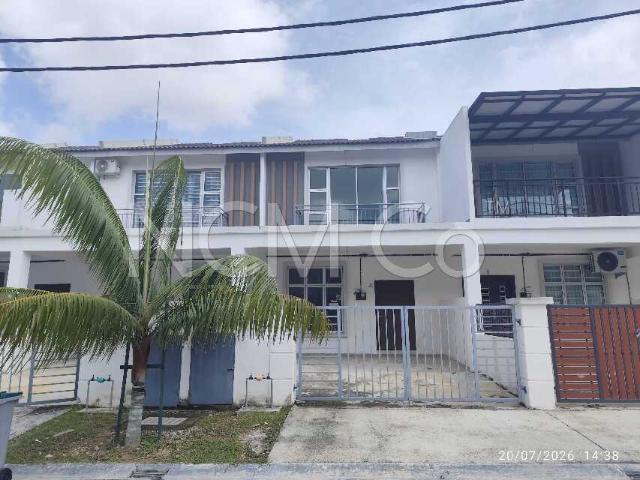 Terraced House for sale in Malaka
