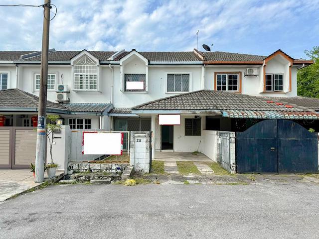 Terraced House for sale in Petaling, Subang Jaya