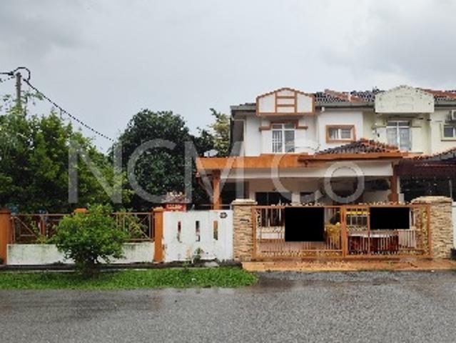Terraced House for sale in Kuala Selangor, Selangor