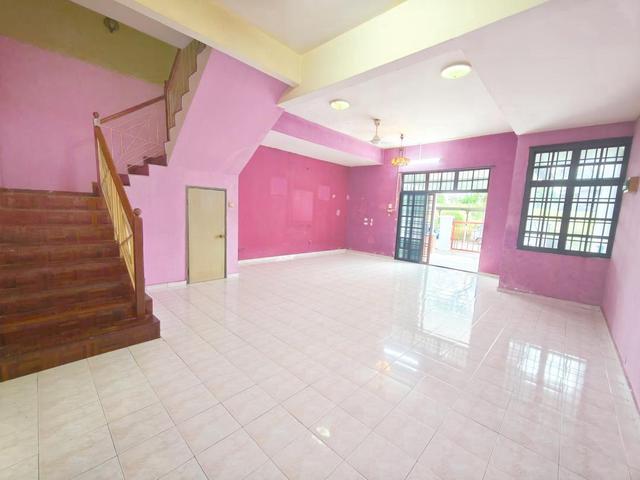 Terraced House for sale in Ulu Tiram, Johor