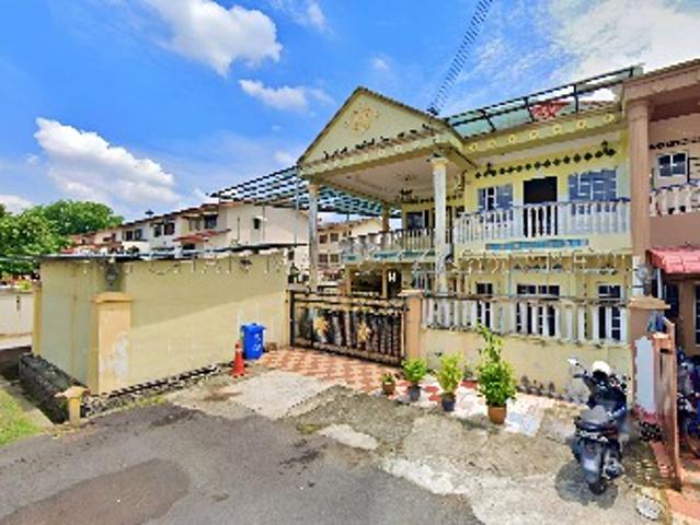 Terraced House for sale in Kuala Selangor, Selangor