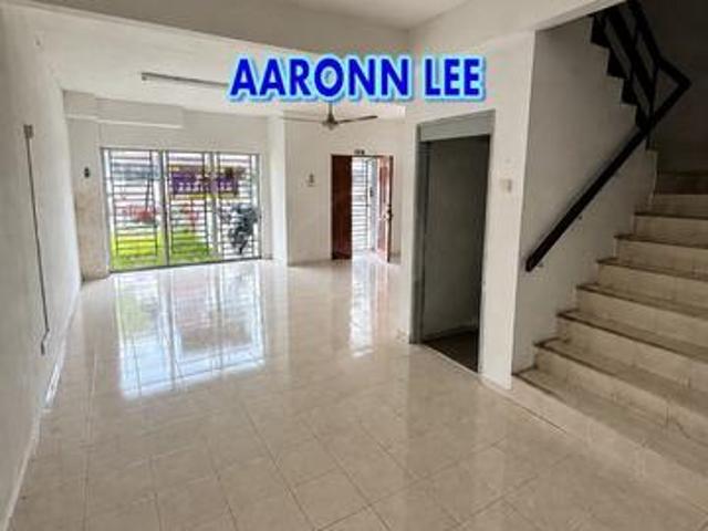 Terraced House for rent in Wellesley, Penang