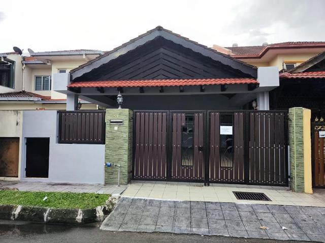 Terraced House for sale in Country Heights Damansara, Kuala Lumpur