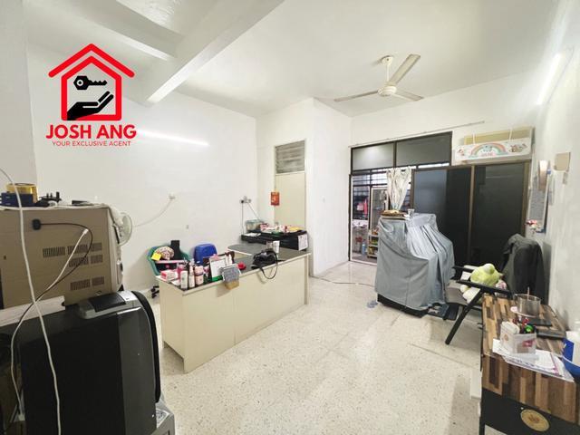 Terraced House for sale in Barat Daya, George Town