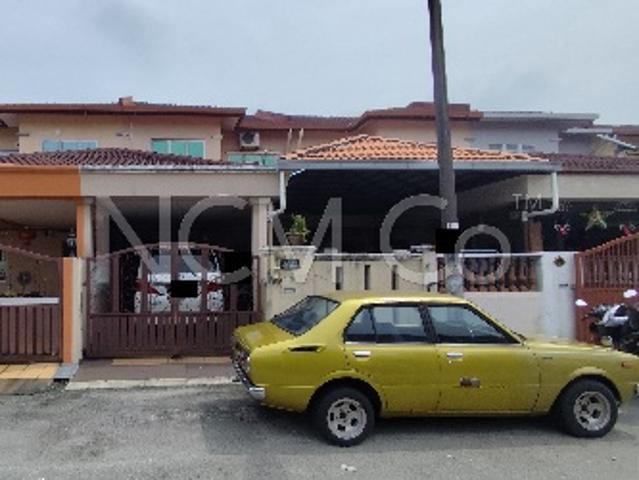 Terraced House for sale in Kuala Selangor, Selangor