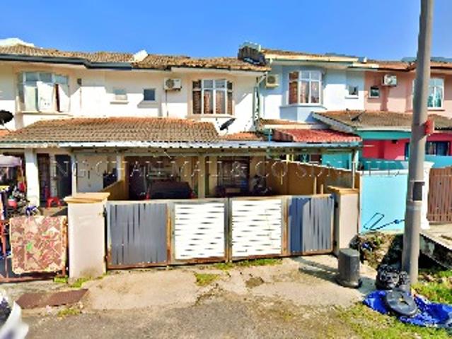 Terraced House for sale in Kuala Selangor, Selangor