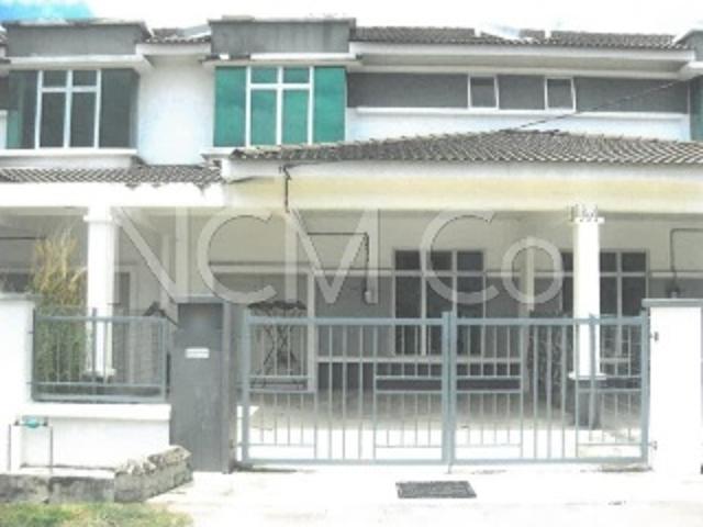 Terraced House for sale in Malaka