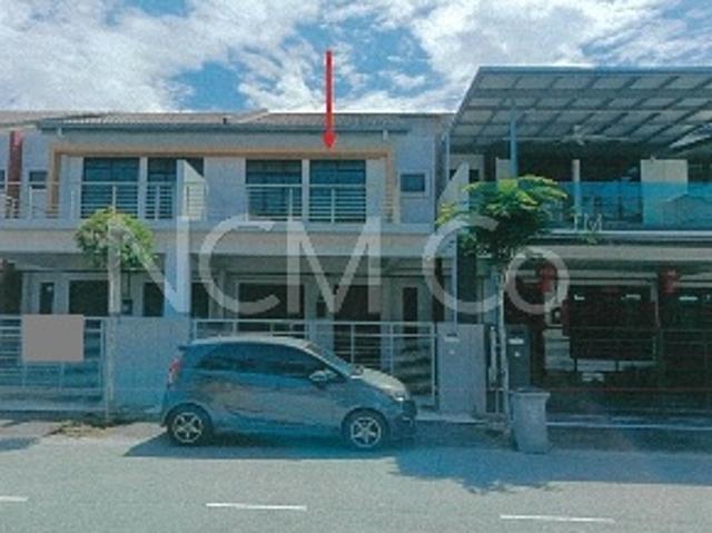 Terraced House for sale in Malaka