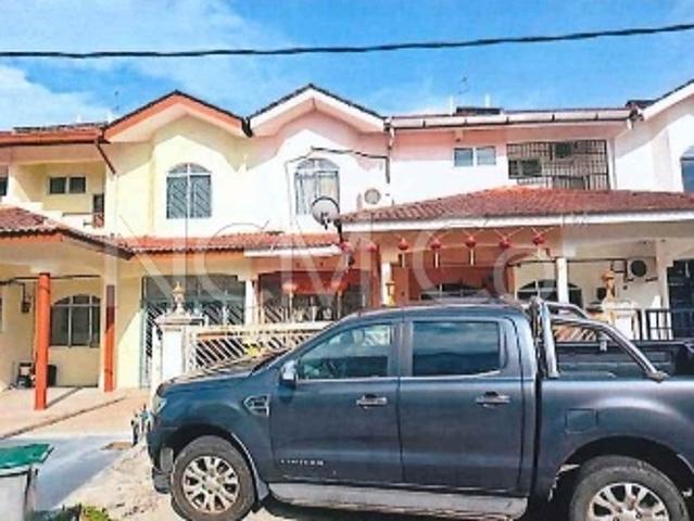 Terraced House for sale in Malaka