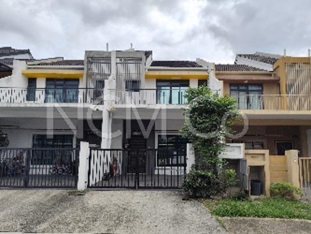 Terraced House for sale in Kuala Selangor, Selangor