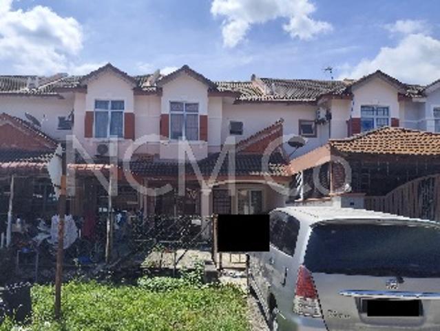Terraced House for sale in Kuala Selangor, Selangor