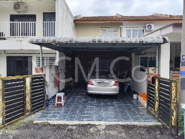 Terraced House for sale in Kuala Selangor, Selangor