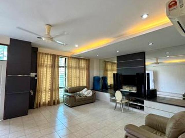 Terraced House for rent in Malaka