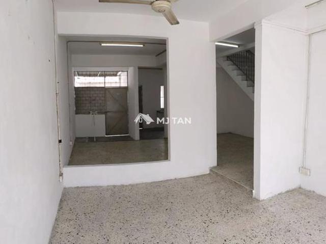 Terraced House for rent in Georgetown, Penang