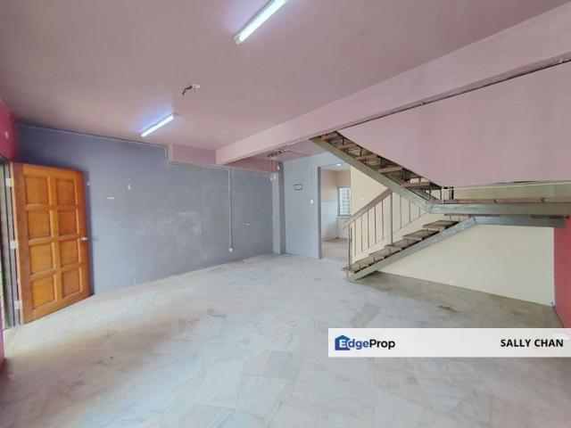 House for sale in Langat, Selangor