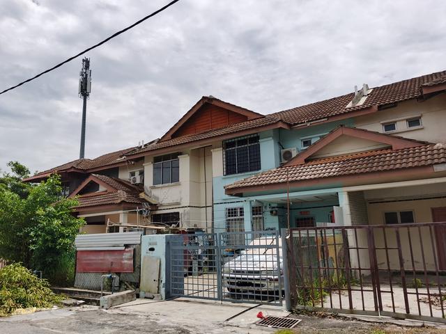 Terraced House for sale in Tanjong Sepat, Selangor
