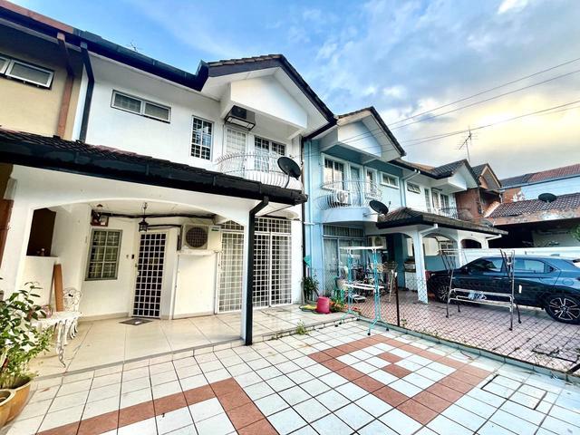 Terraced House for sale in Country Heights Damansara, Kuala Lumpur
