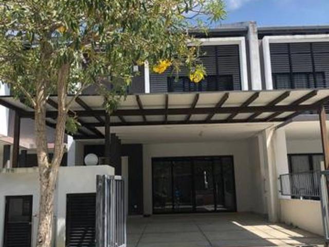 Residential House for sale in Sendayan Village, Negeri Sembilan