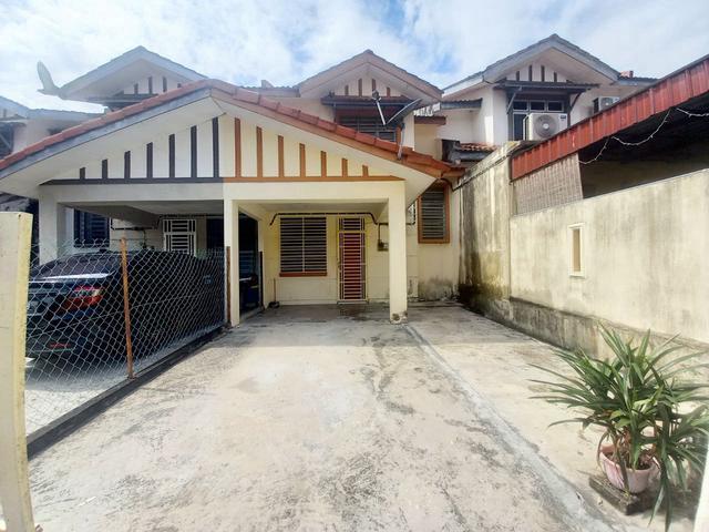 Terraced House for sale in Tanjong Sepat, Selangor
