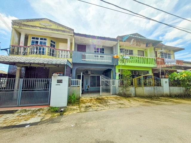 Terraced House for sale in Langat, Selangor