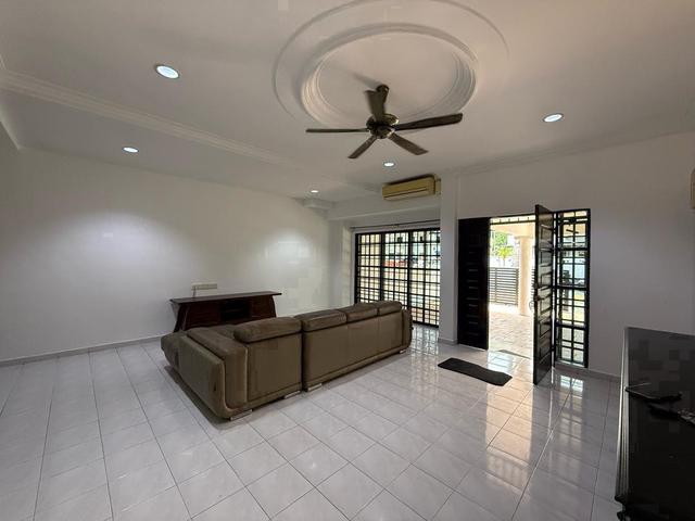 Terraced House for sale in Barat Daya, George Town