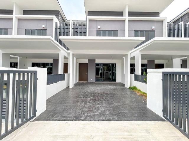 Terraced House for sale in Alam Impian, Selangor