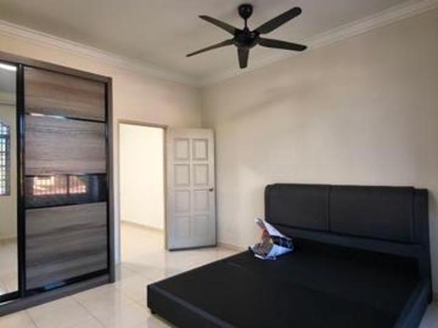 Terraced House for rent in Wellesley, Penang