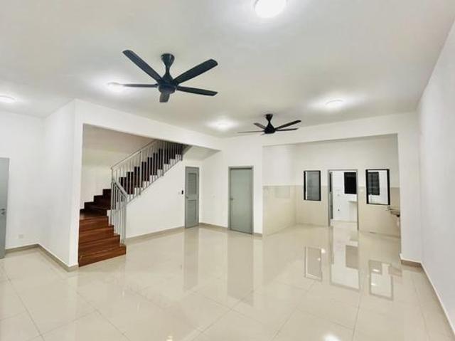 Terraced House for rent in Petaling, Alam Impian