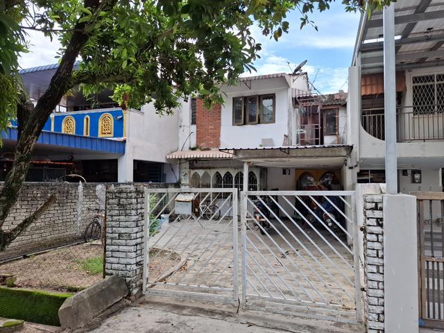 Terraced House for sale in Wellesley, Penang