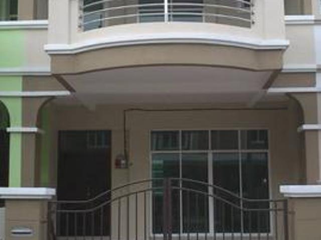 Terraced House for sale in Wellesley, Penang