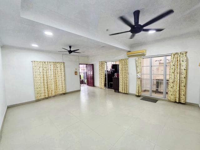 Terraced House for sale in Petaling, Subang Jaya