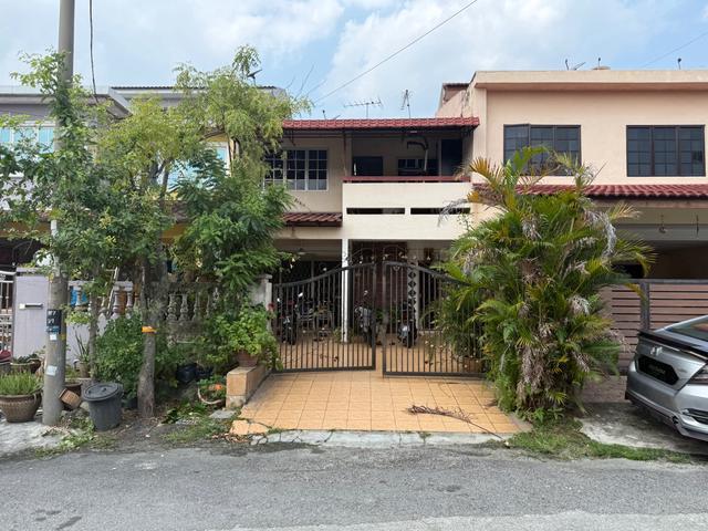 Terraced House for sale in Langat, Selangor