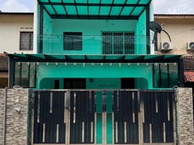 Terraced House for sale in Ulu Tiram, Johor