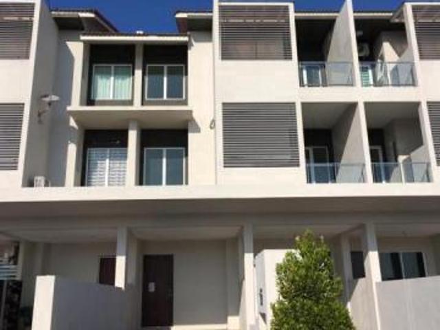 Townhouse for sale in Wellesley, Penang