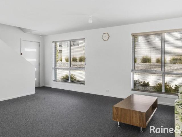 Apartment for rent in Kingston Park, Hobart
