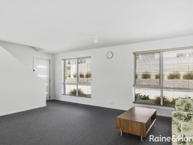 Apartment for rent in Kingston Park, Hobart