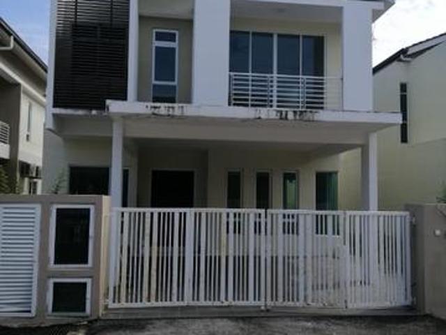 Bungalow for sale in Wellesley, Penang