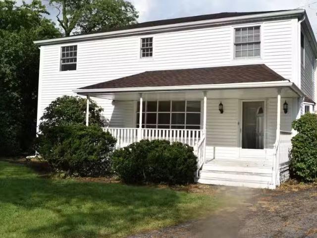 House for rent in Elmhurst