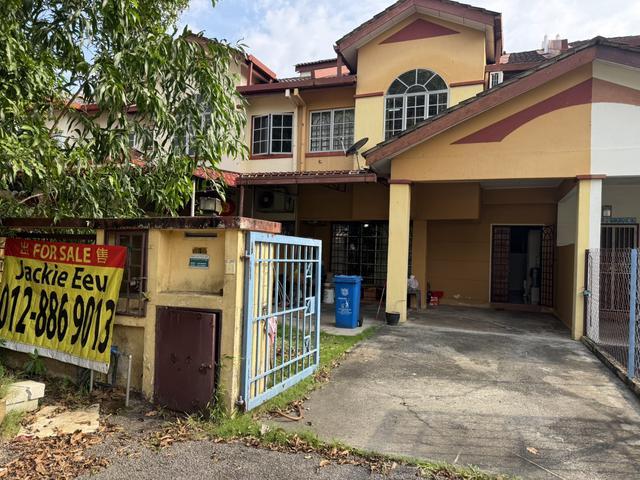 Terraced House for sale in Alam Impian, Selangor