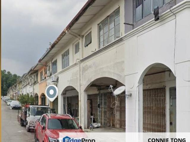 Shop for sale in Kajang, Langat